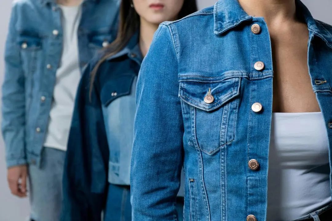 主播上镜衣服有要求吗？